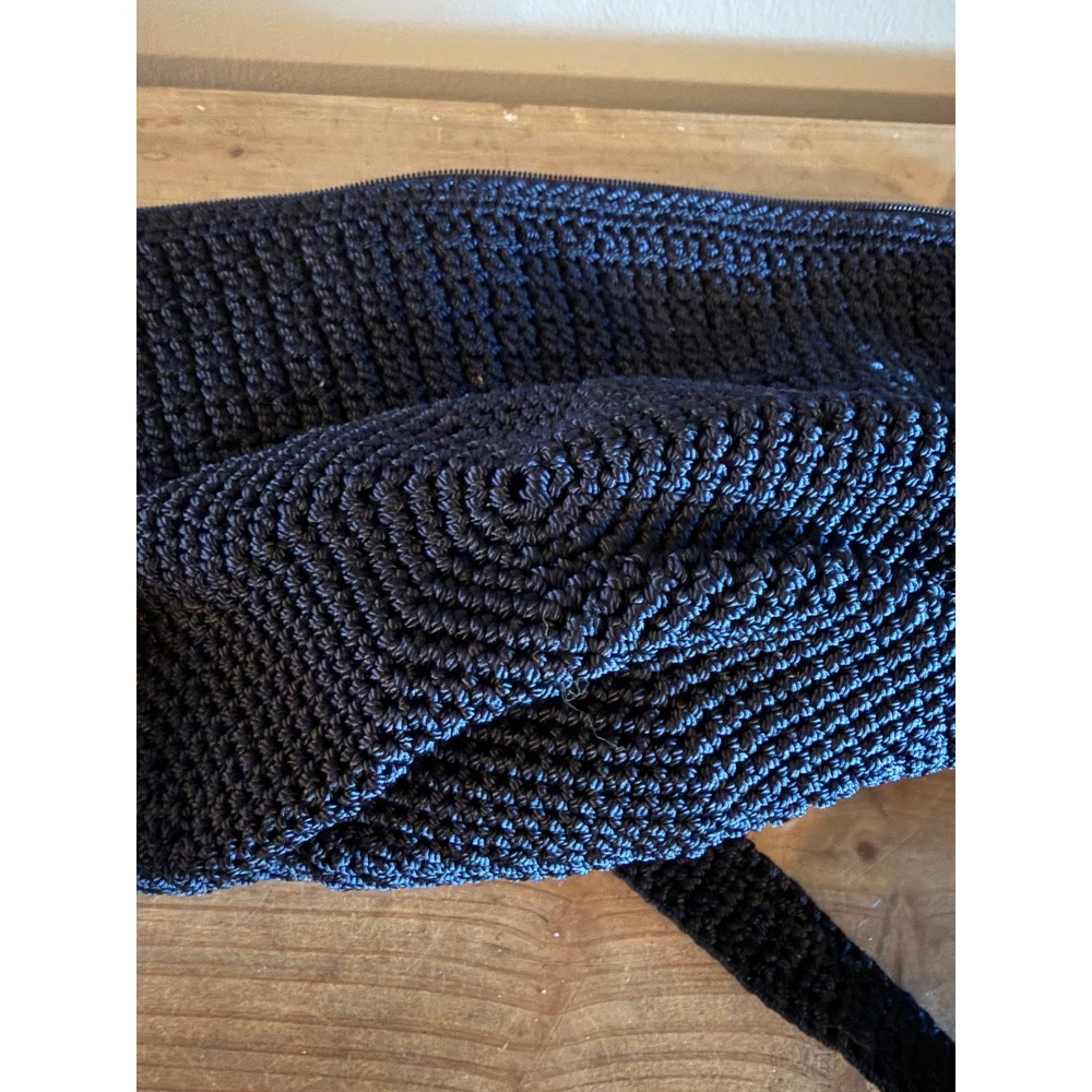 The Sak Navy Blue Crochet Hobo Bag Shoulder Purse Zip Top Boho NWT - Picture 7 of 7